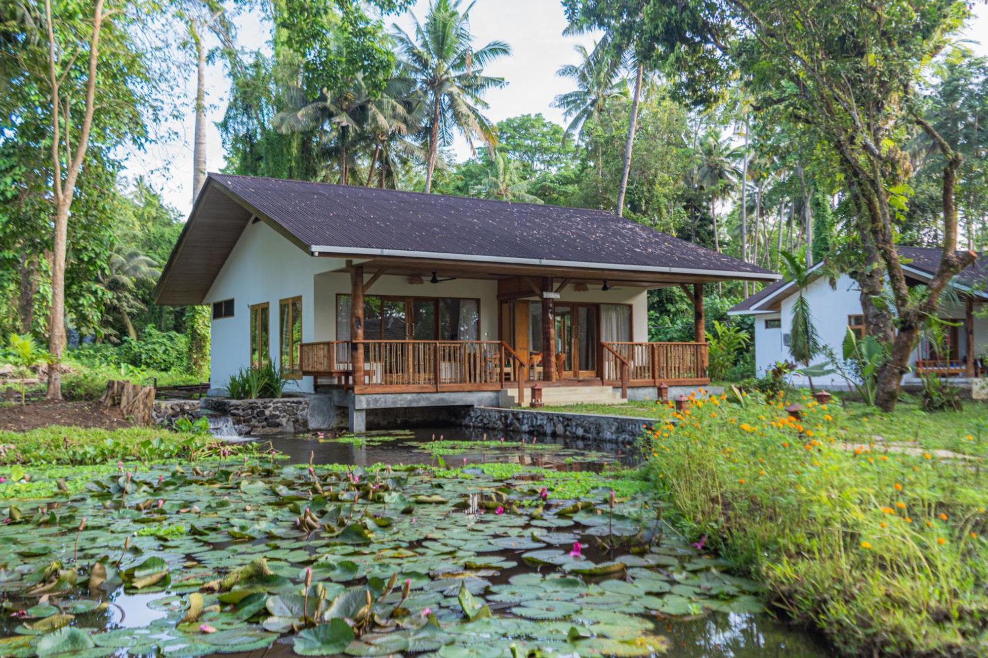 Murex Dive Resort Manado Exterior photo